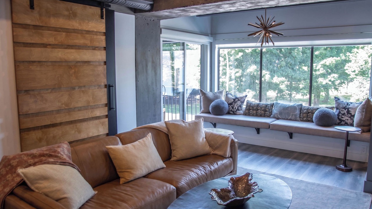 Photo of Livingroom in Kelowna Central Business District