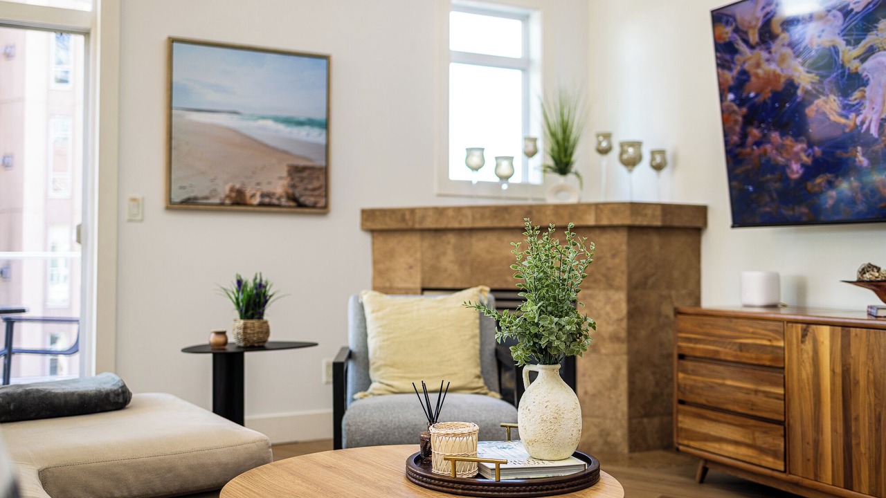 Photo of Livingroom in North End