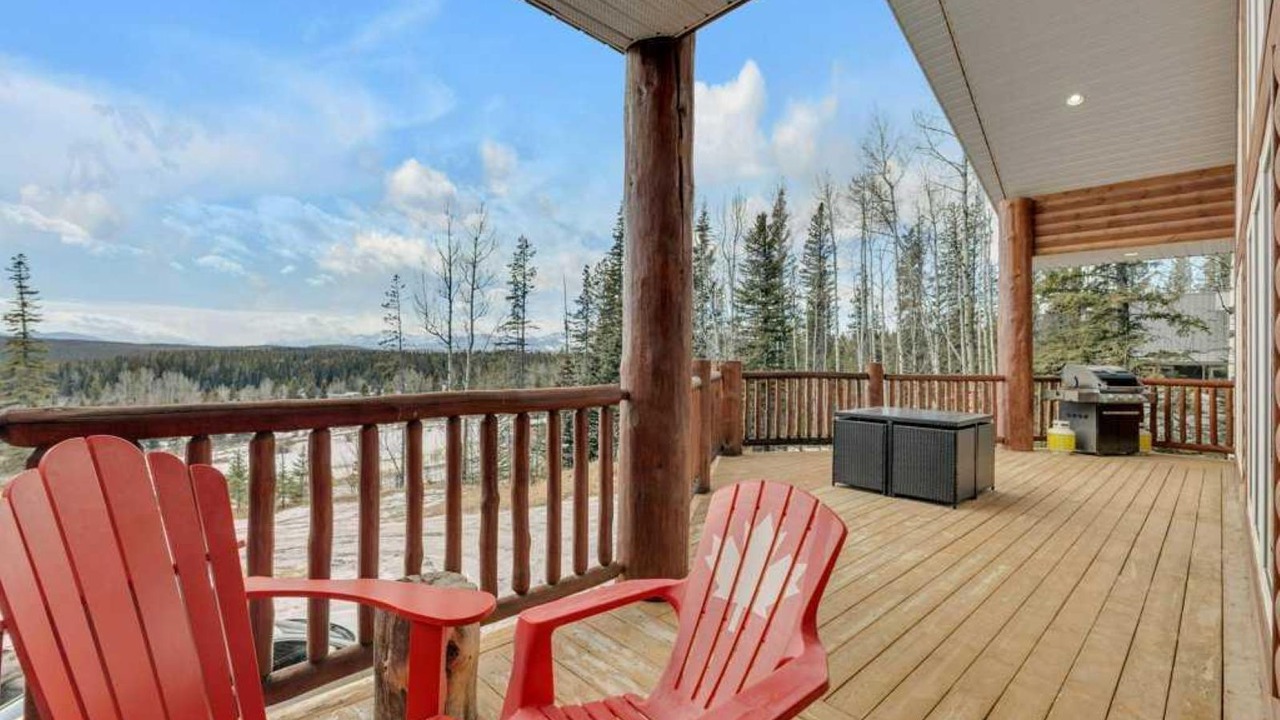 Photo of Patio Balcony in Nordegg