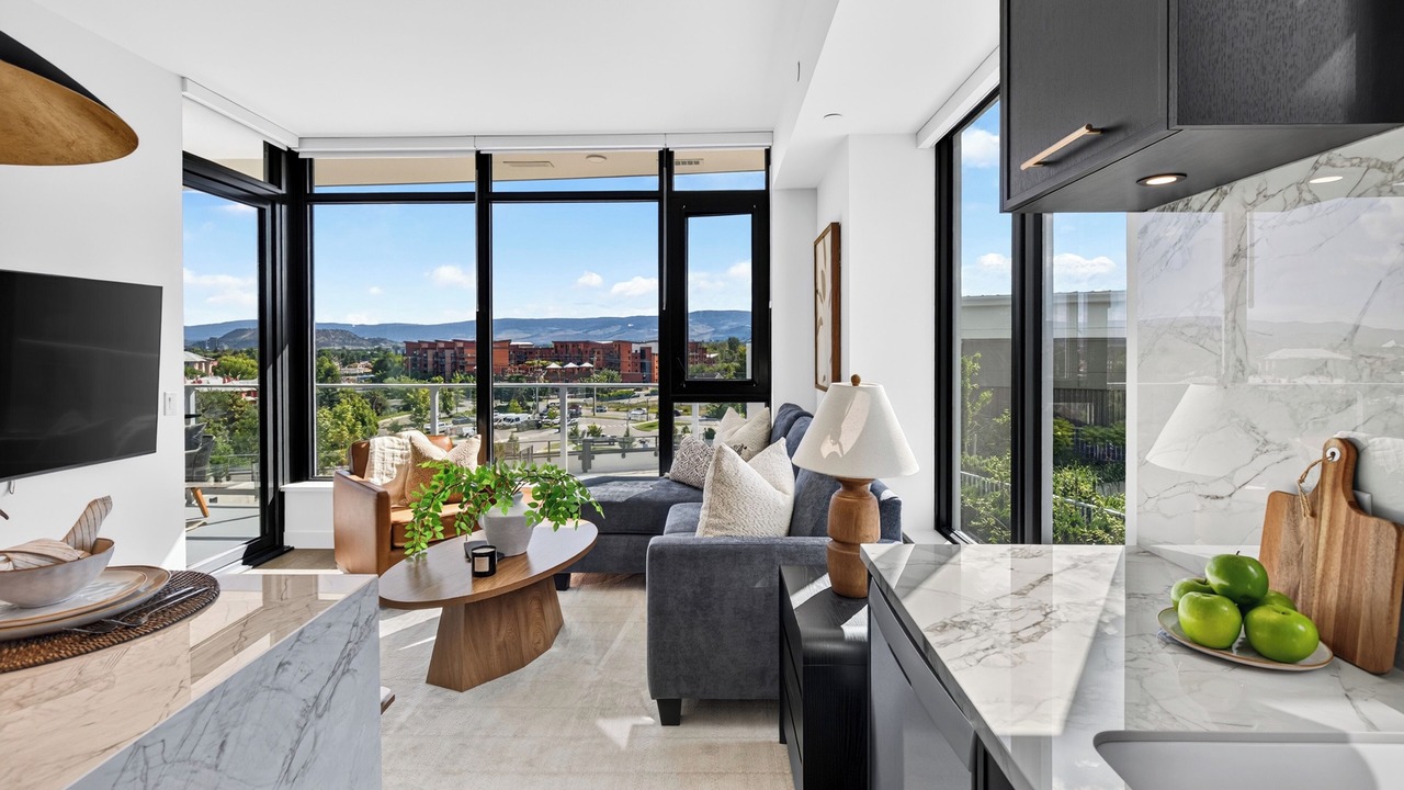 Photo of Livingroom in South Pandosy