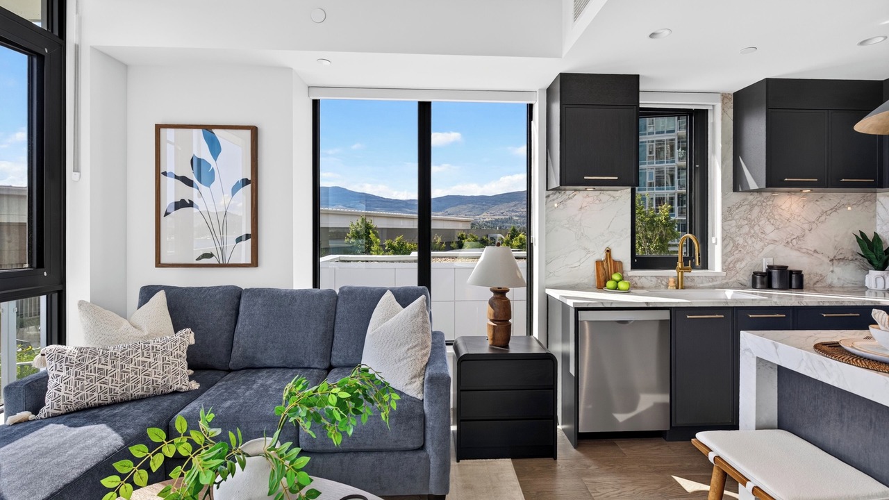 Photo of Livingroom in South Pandosy
