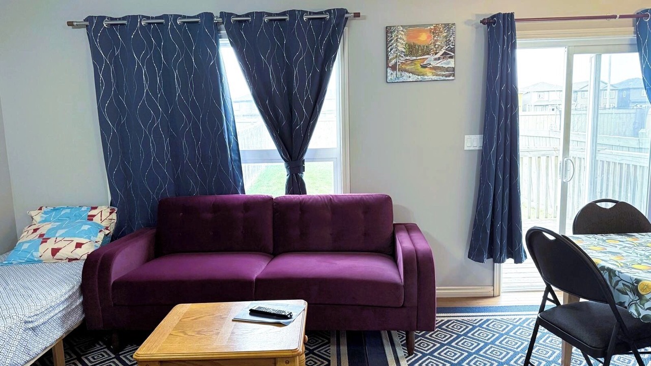 Photo of Livingroom in Southeast Edmonton