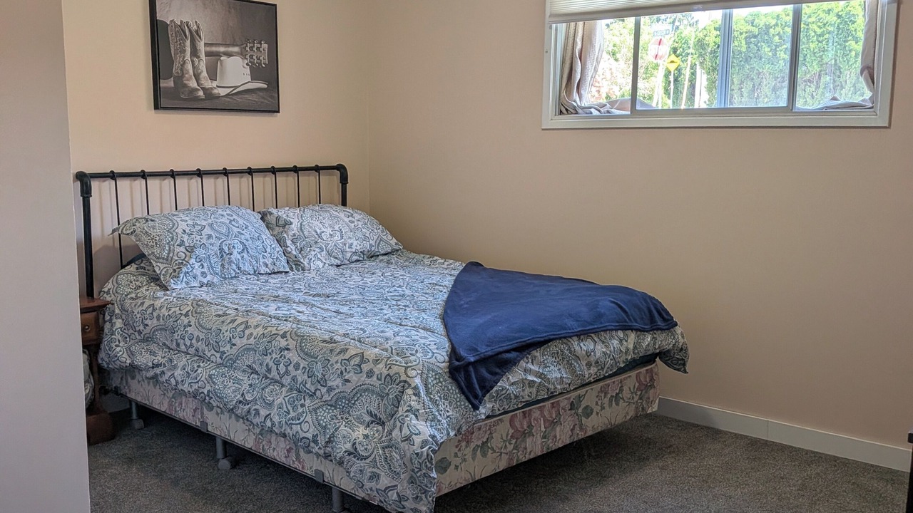 Photo of Bedroom in Okanagan-Similkameen