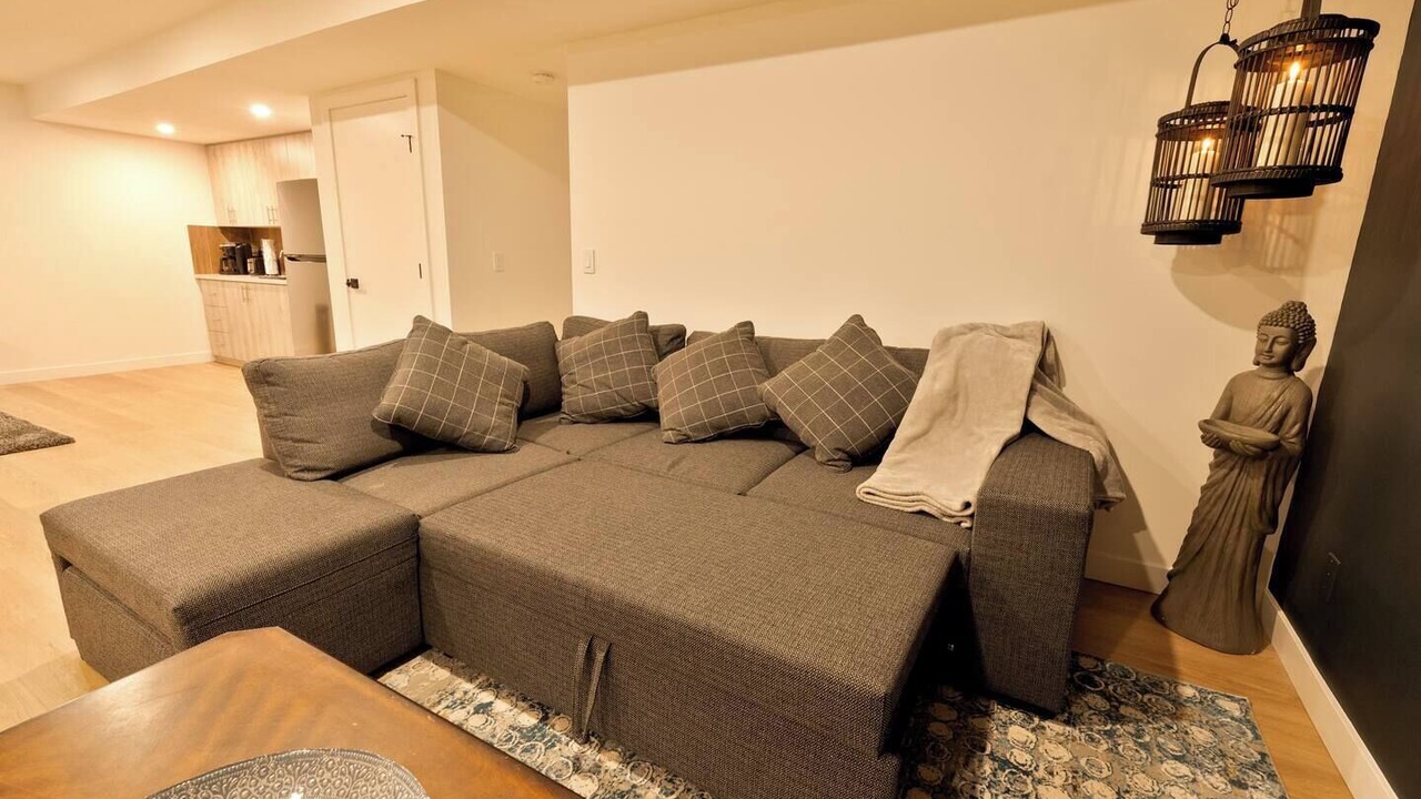 Photo of Livingroom in Airdrie