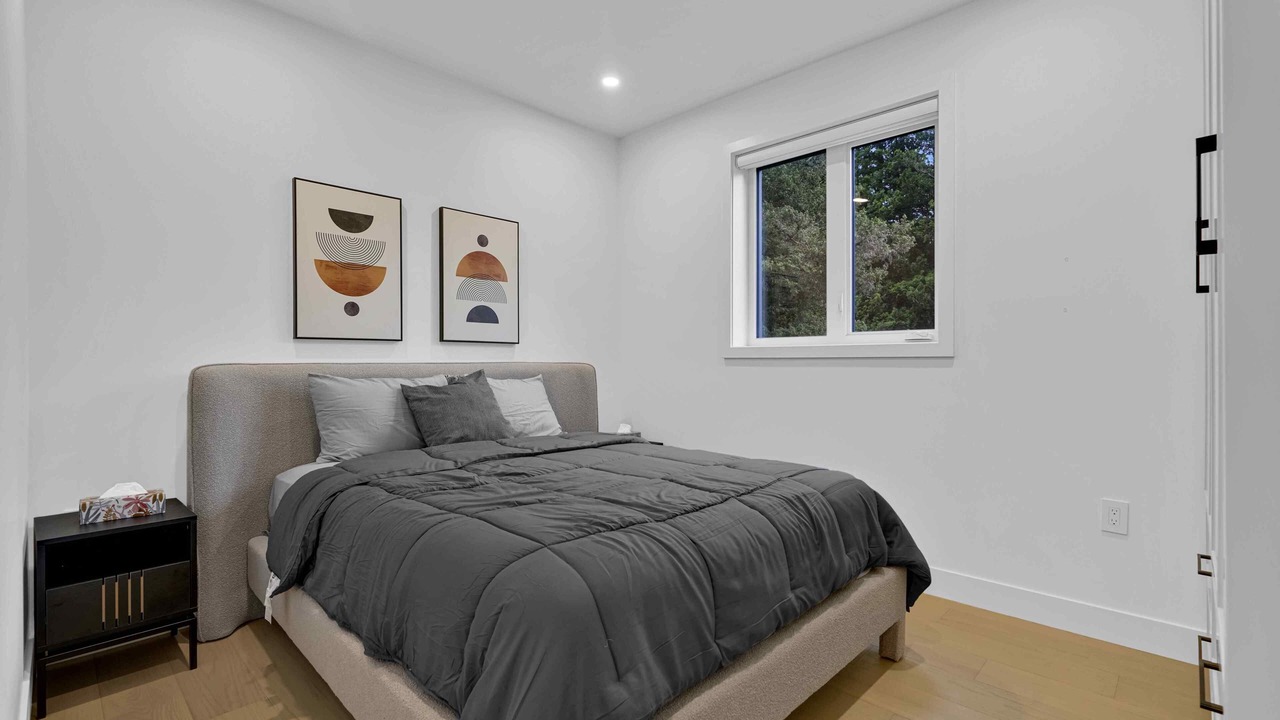 Photo of Bedroom in Kerrisdale