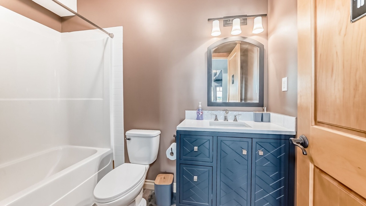 Photo of Bathroom in Calgary-Edmonton Corridor