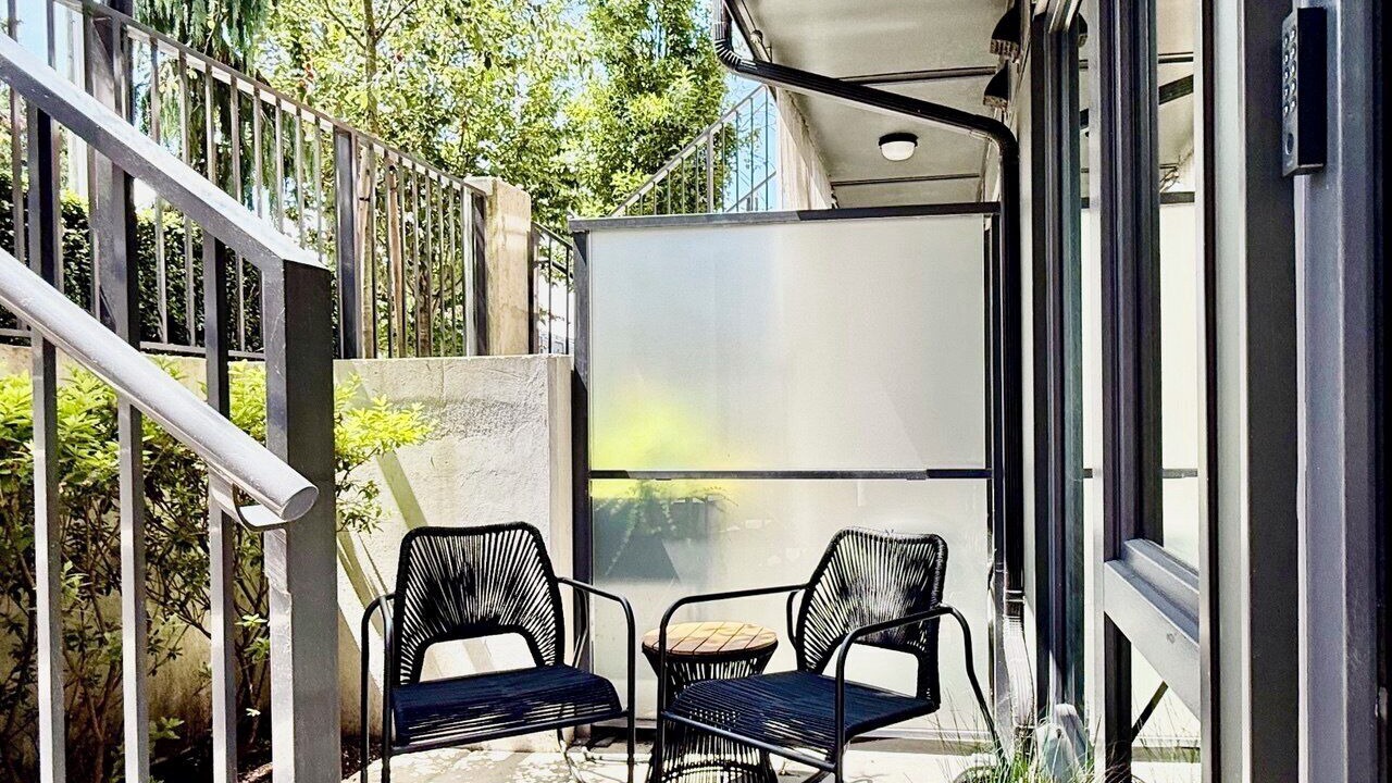 Photo of Patio Balcony in Lower Lonsdale