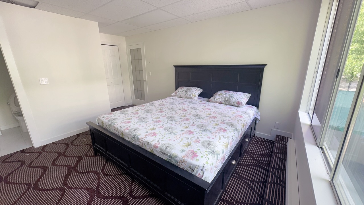 Photo of Bedroom in White Rock