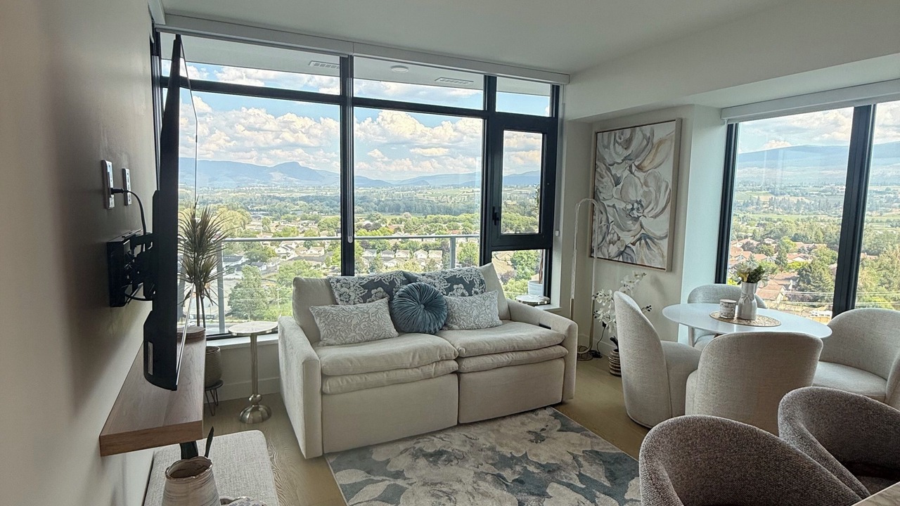Photo of Livingroom in South Pandosy