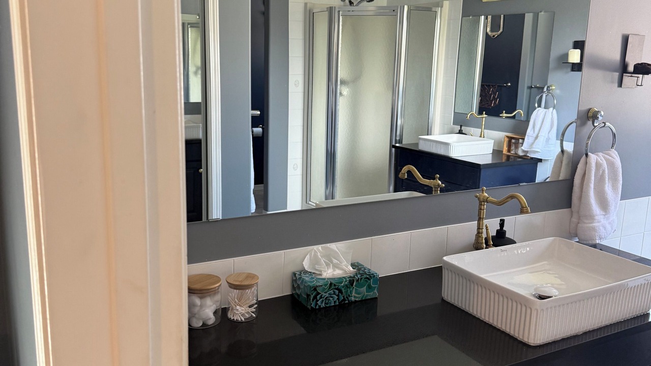 Photo of Bathroom in Markerville