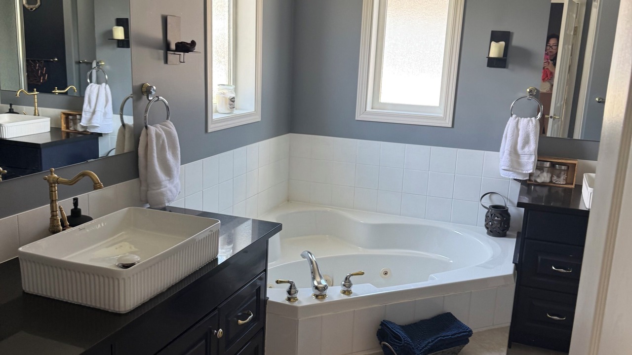 Photo of Bathroom in Markerville