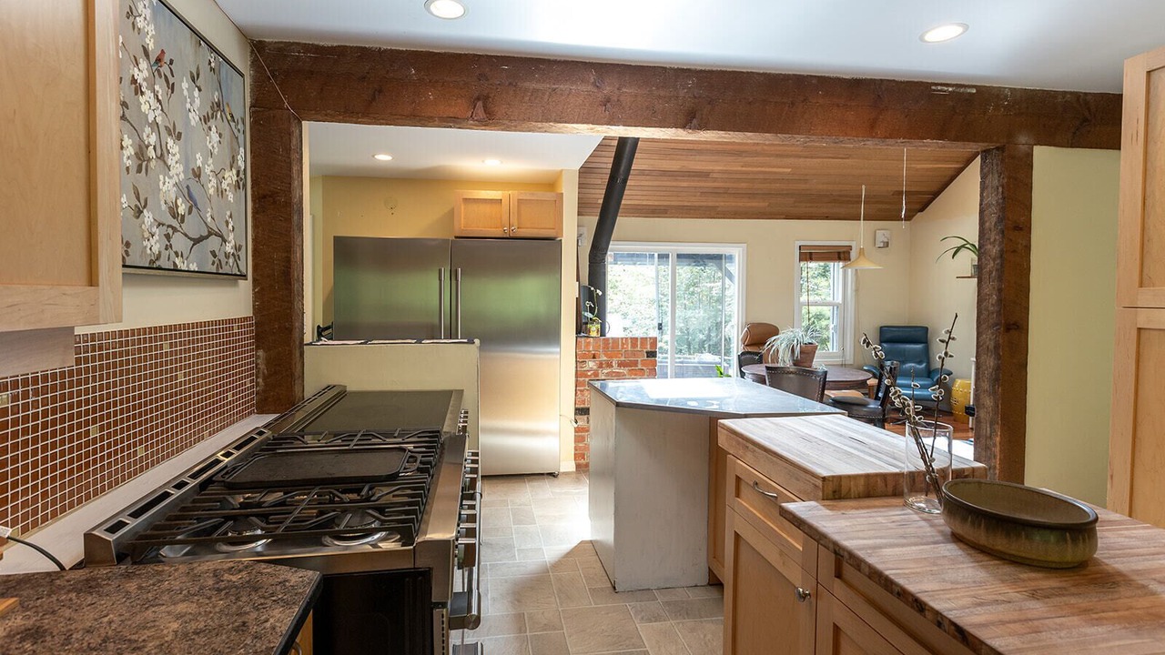 Photo of Kitchen in Juan de Fuca Electoral Area