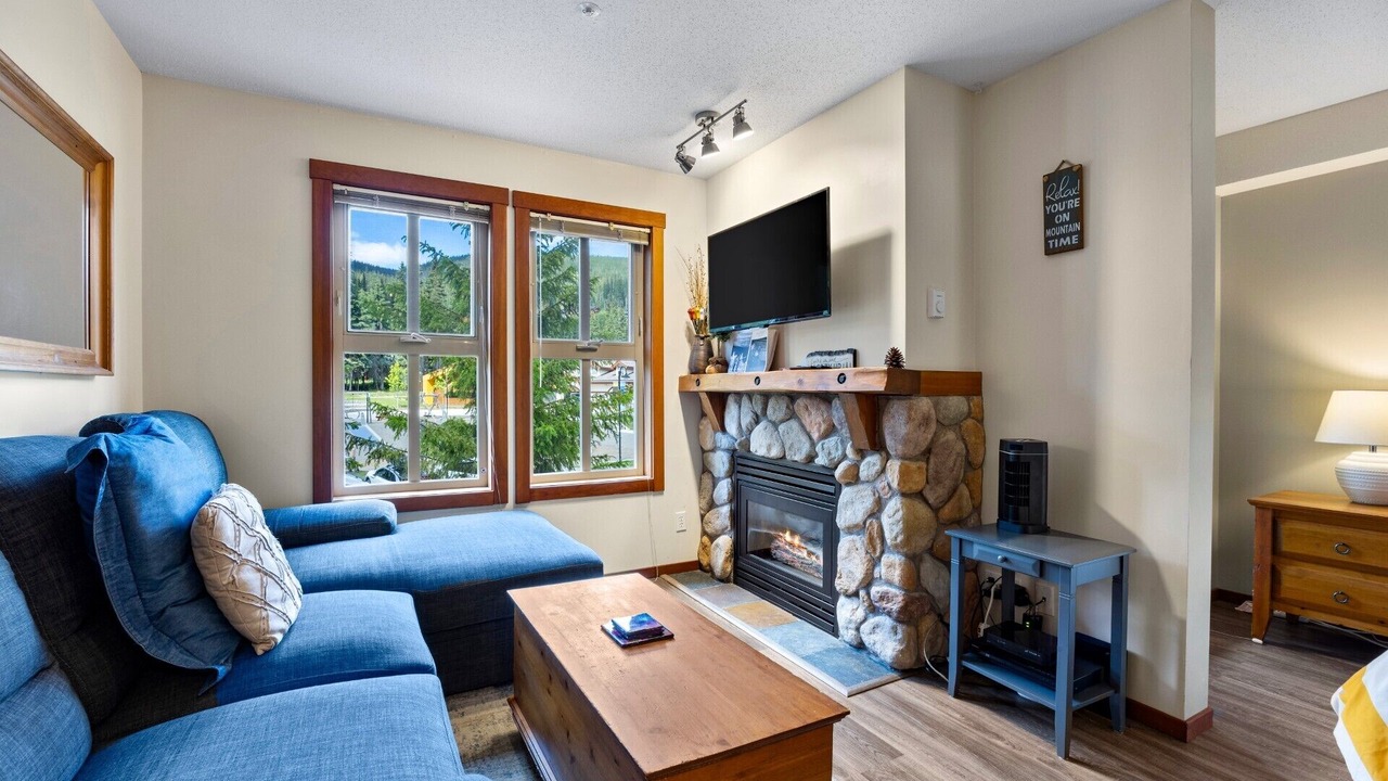 Photo of Livingroom in Sun Peaks