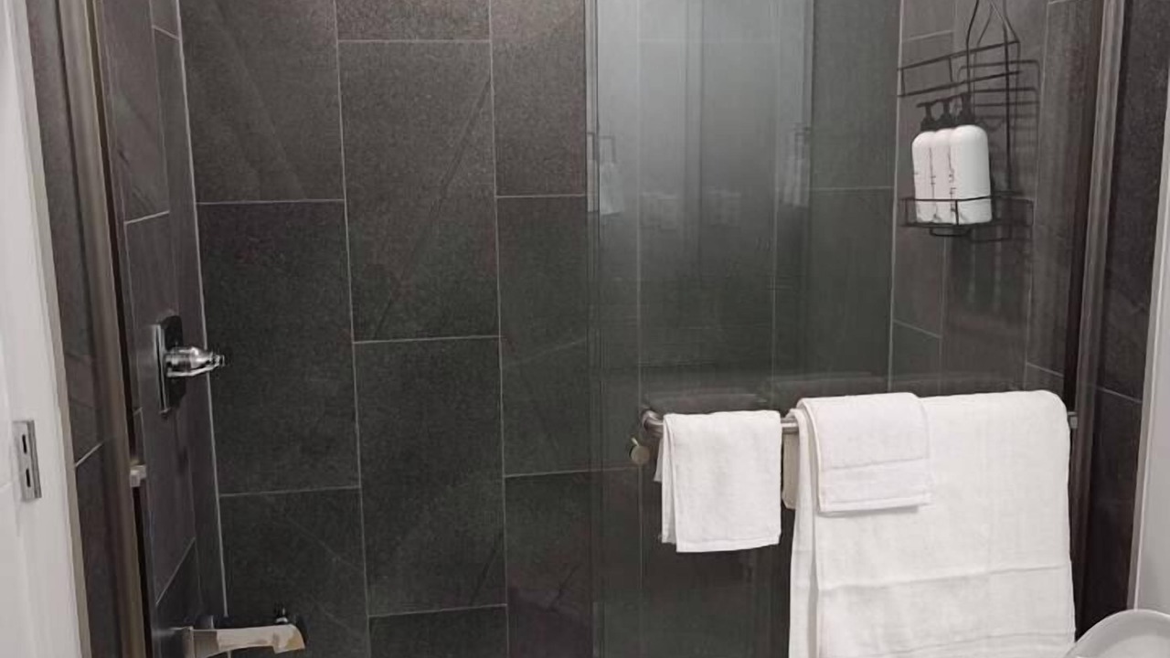 Photo of Bathroom in Leduc