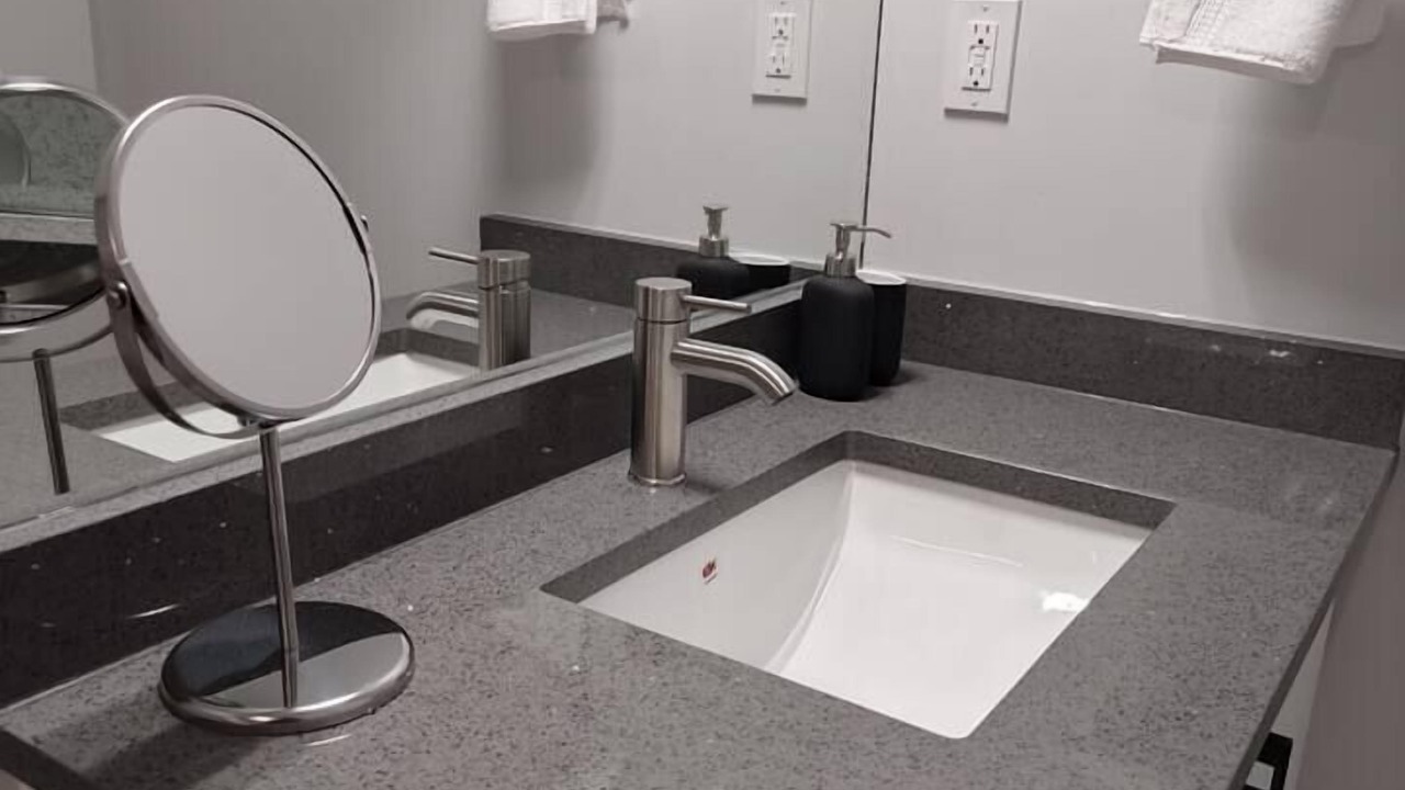 Photo of Bathroom in Leduc