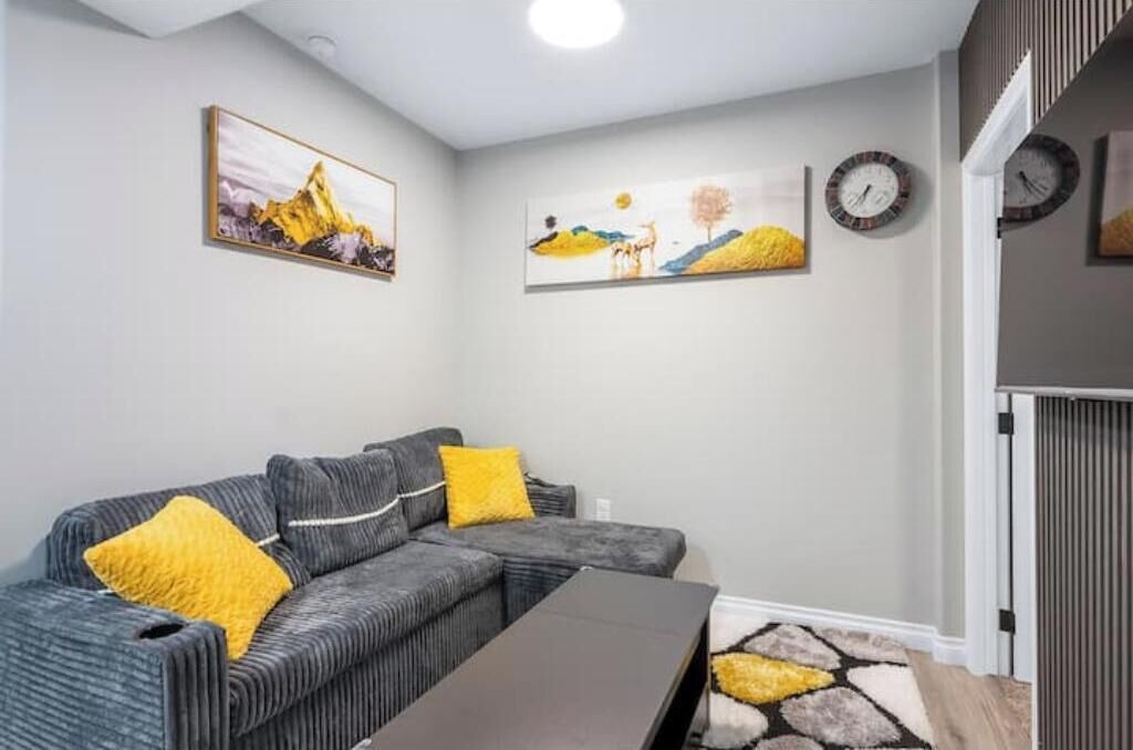 Photo of Livingroom in Calgary
