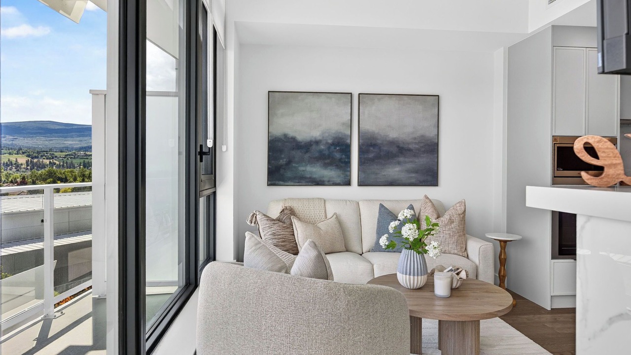Photo of Livingroom in South Pandosy