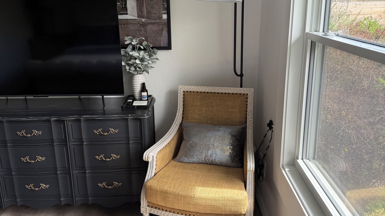 Photo of Livingroom in North End