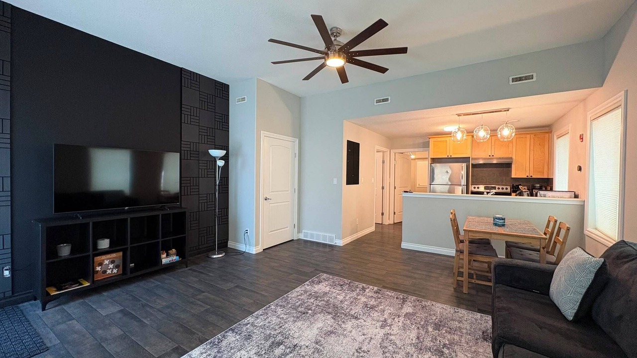 Photo of Livingroom in Drumheller
