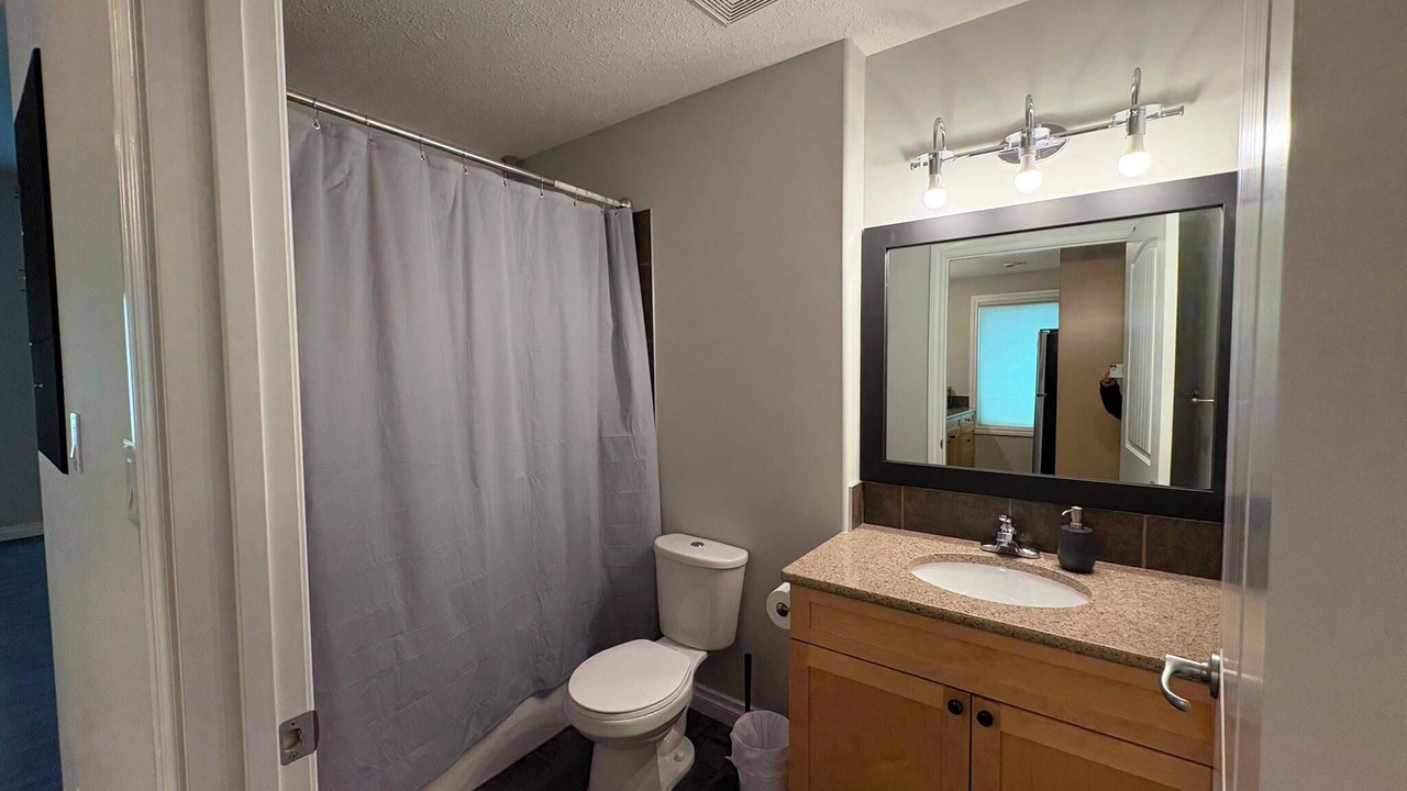 Photo of Bathroom in Drumheller