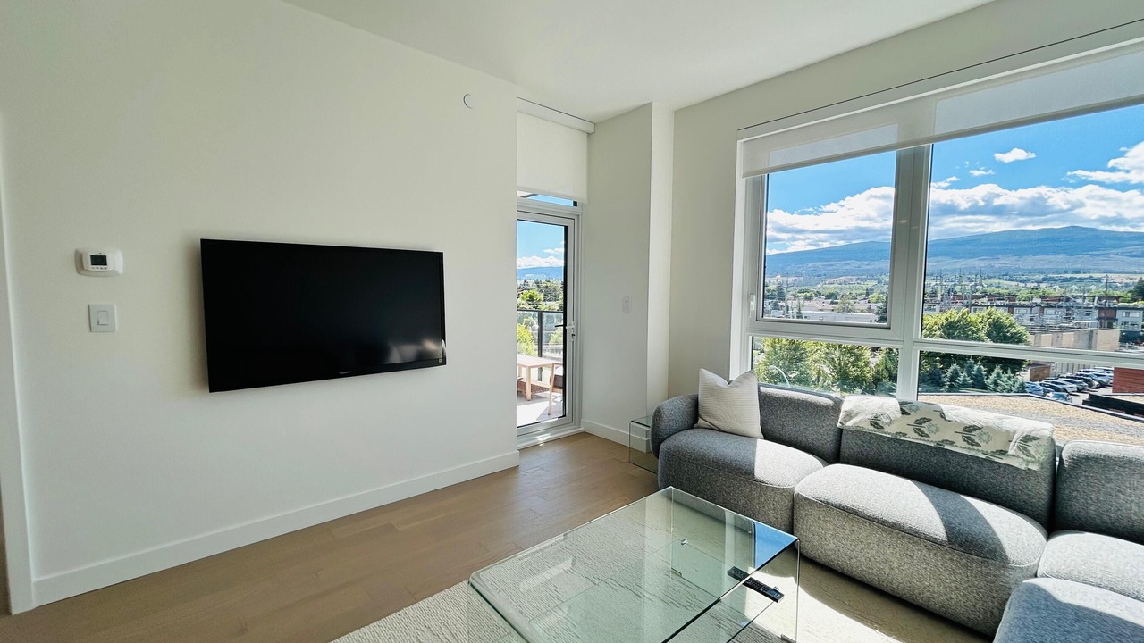 Photo of Livingroom in South Pandosy
