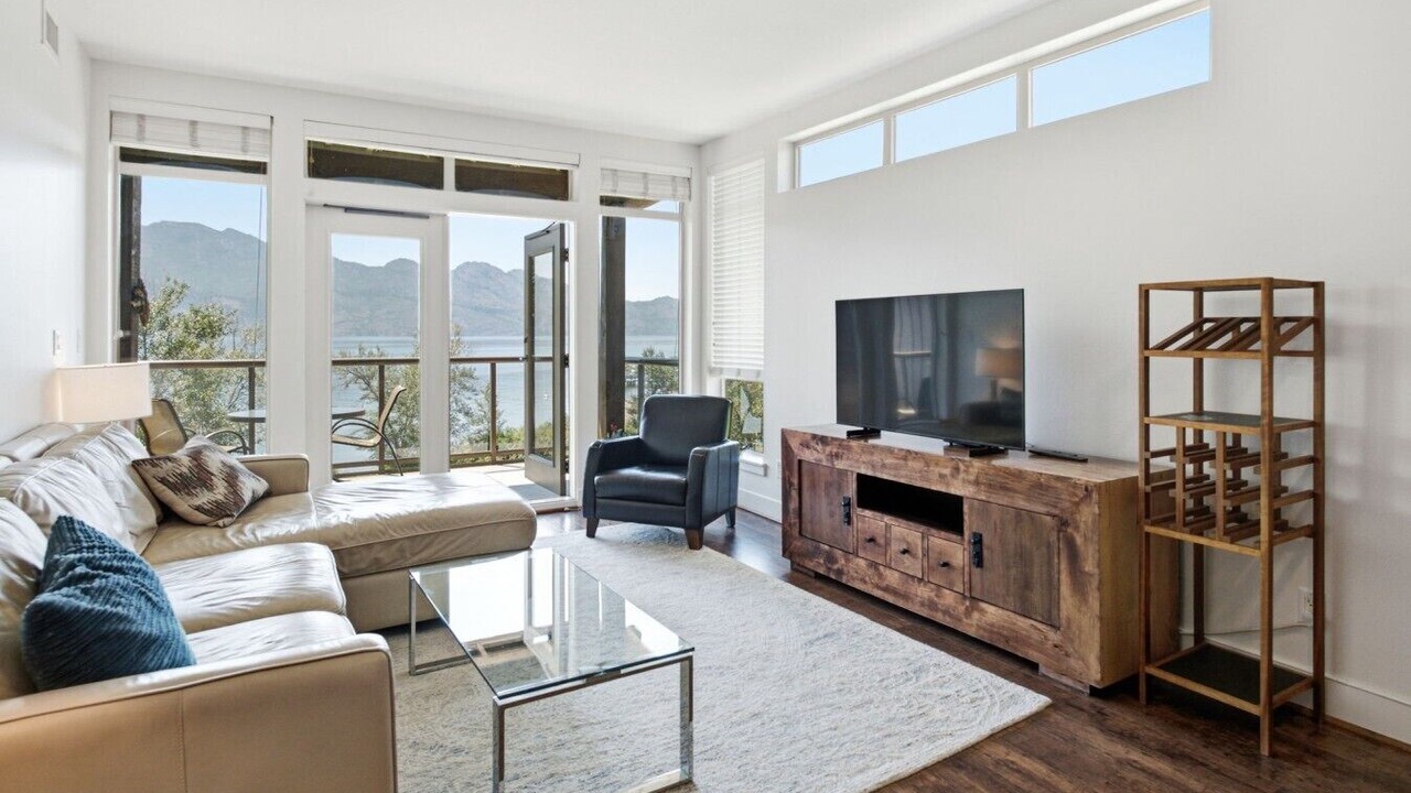 Photo of Livingroom in Westbank