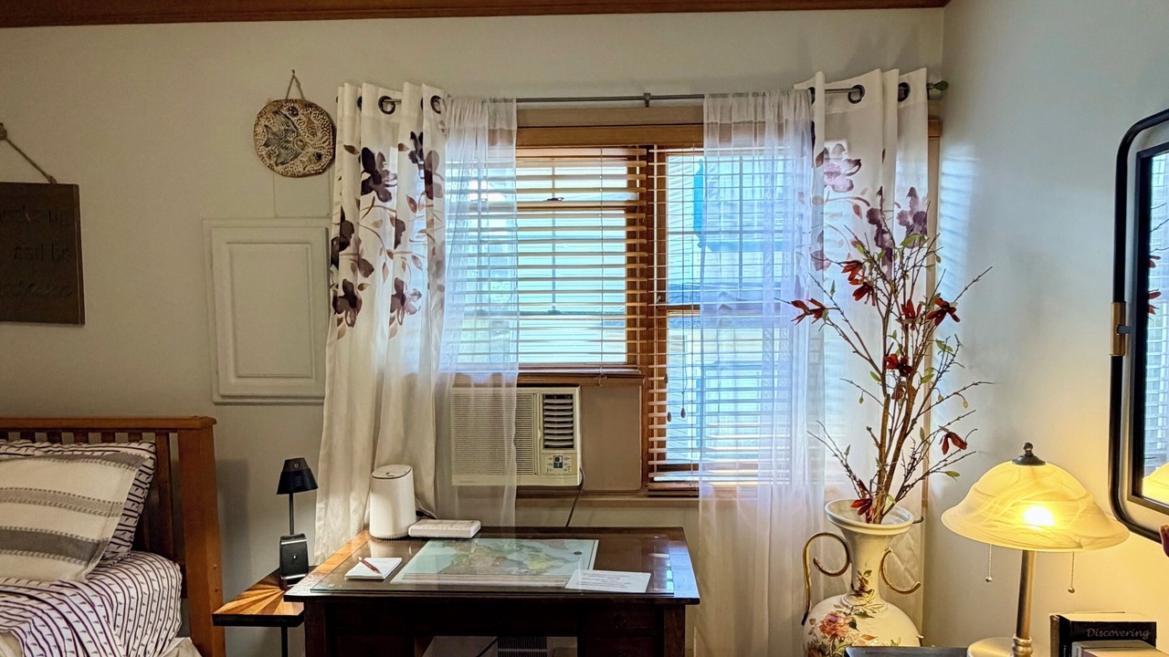 Photo of Bedroom in Lower Lonsdale