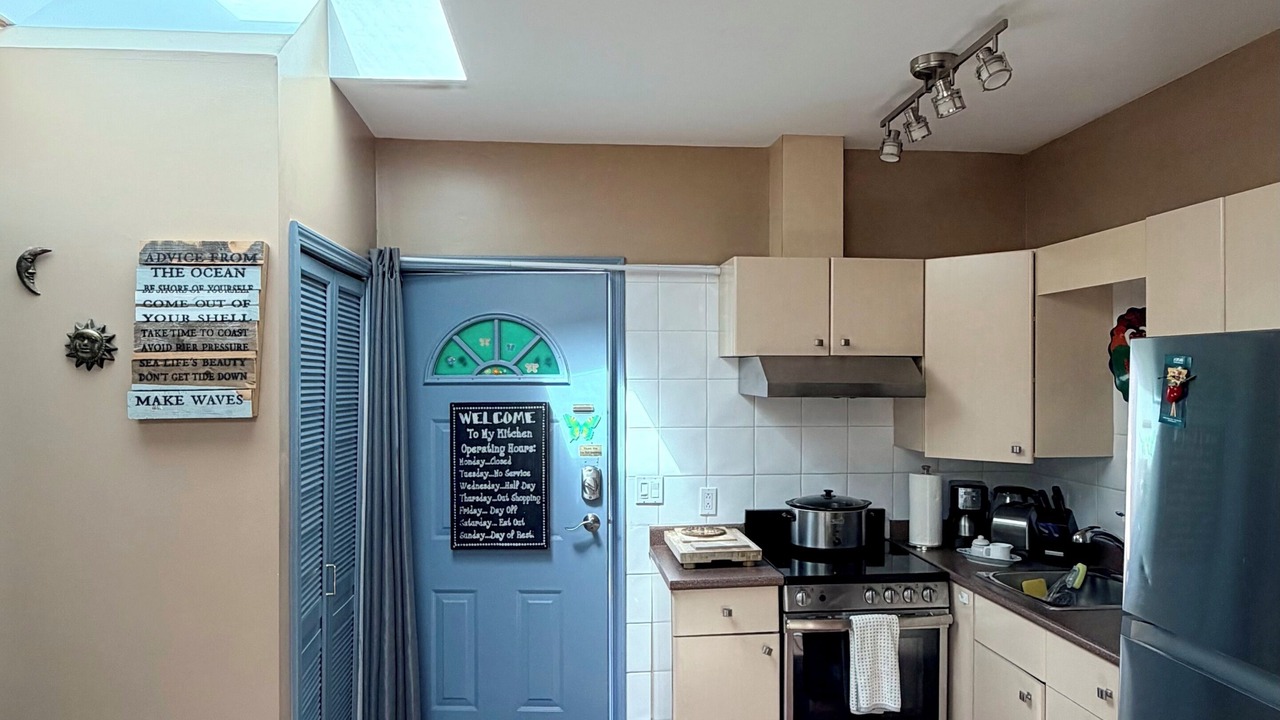 Photo of Kitchen in Lower Lonsdale