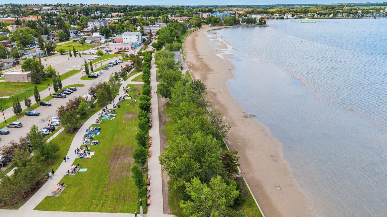 Photo of Outdoor in Sylvan Lake