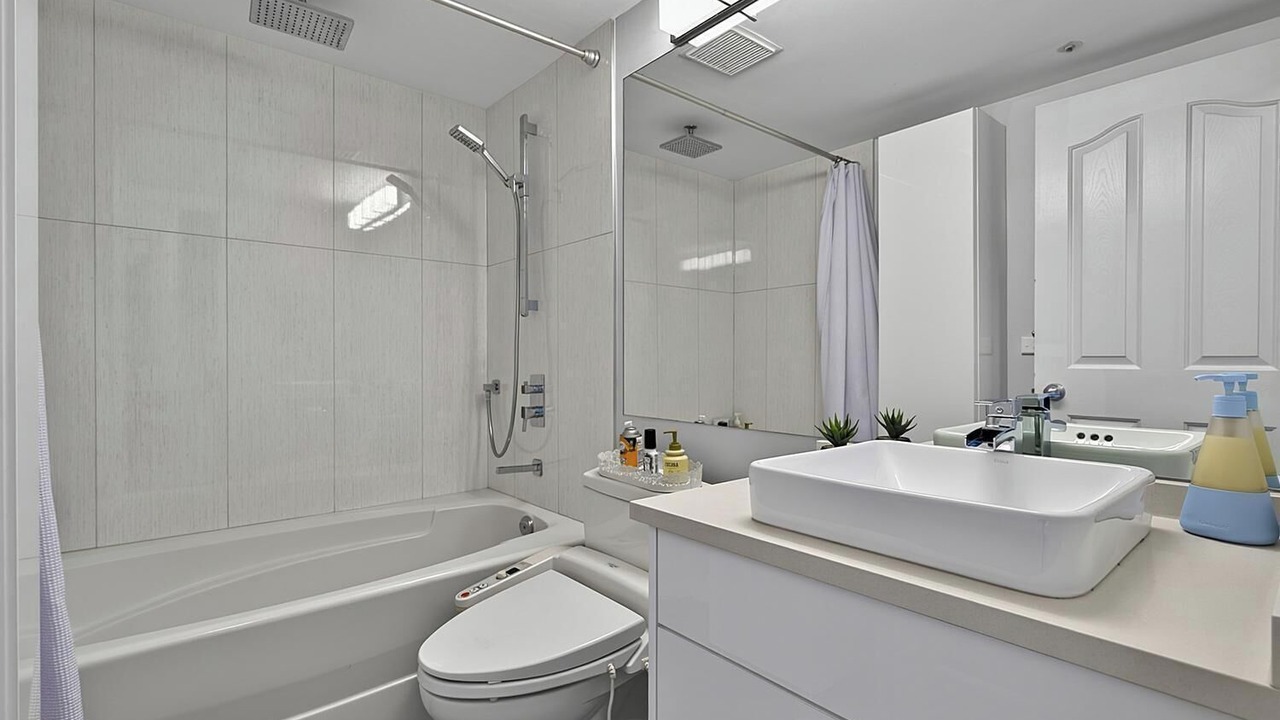Photo of Bathroom in Gastown