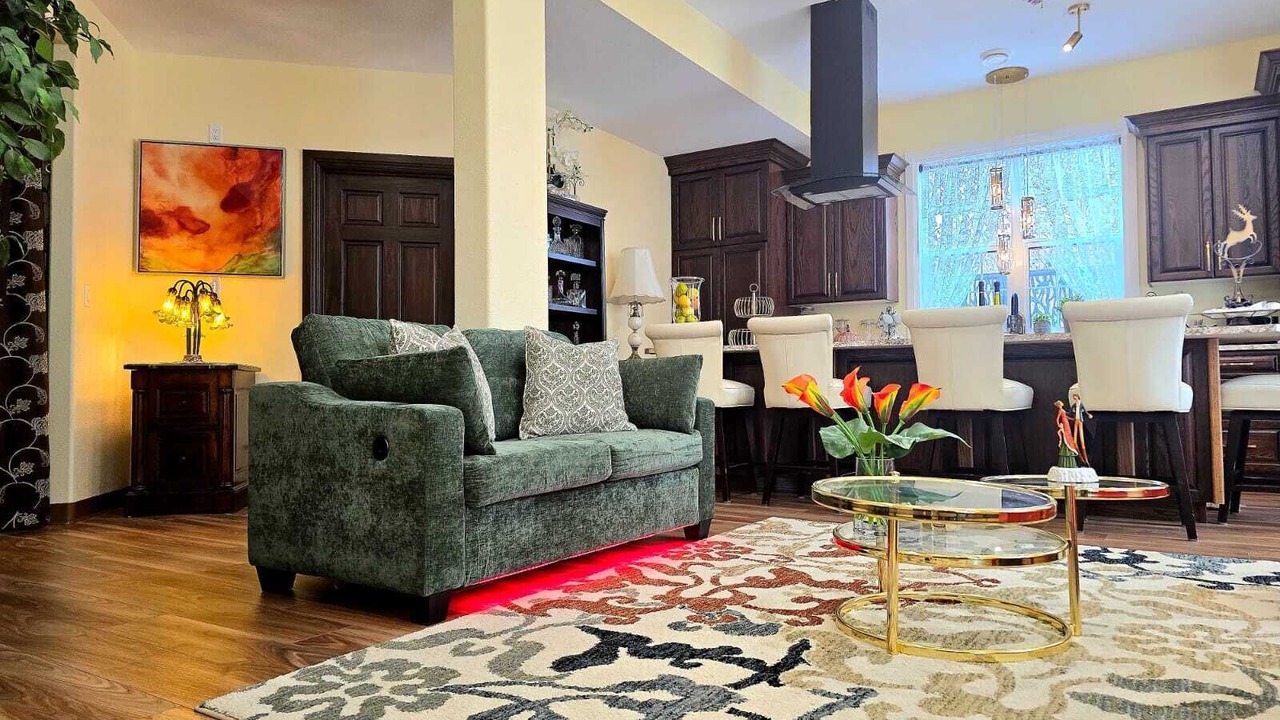 Photo of Livingroom in Calgary-Edmonton Corridor