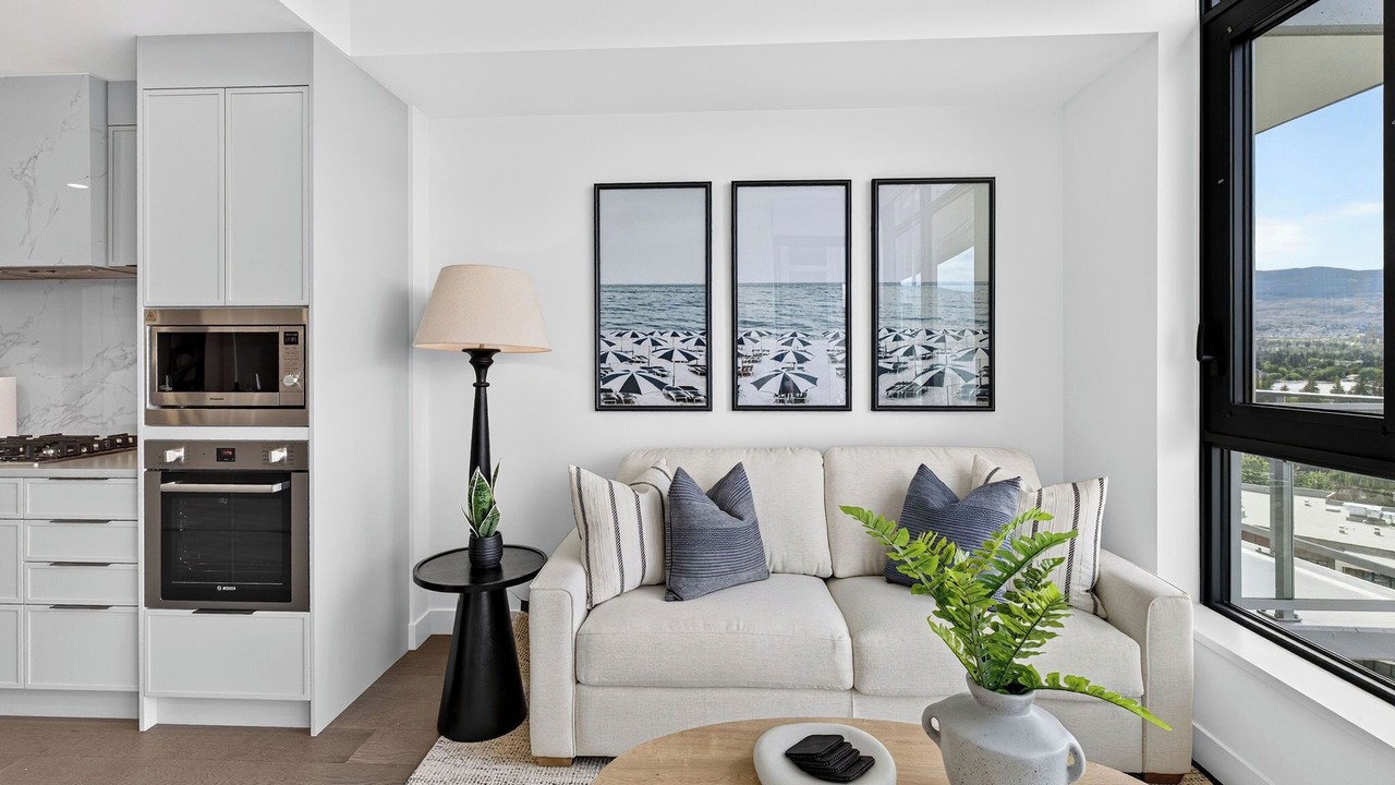 Photo of Livingroom in South Pandosy