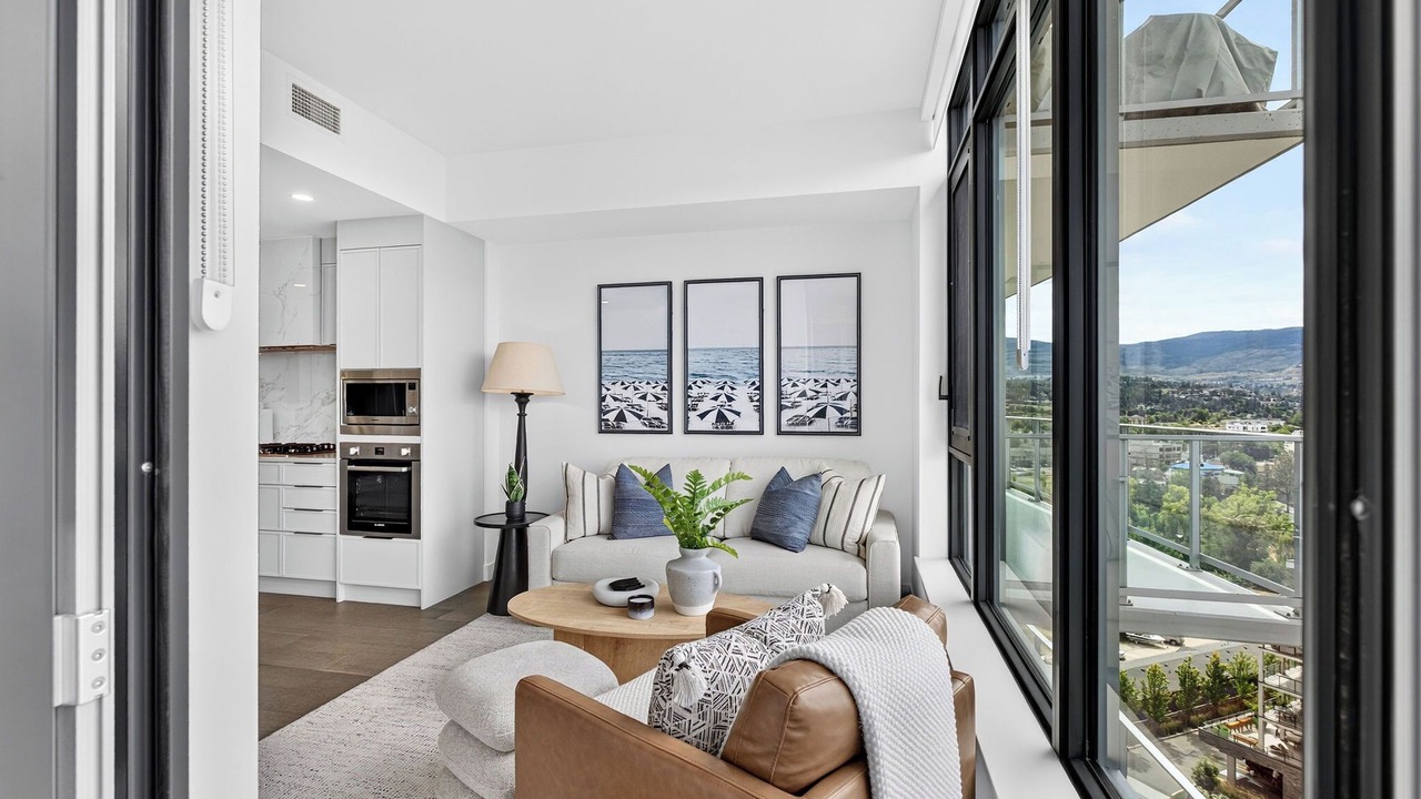 Photo of Livingroom in South Pandosy
