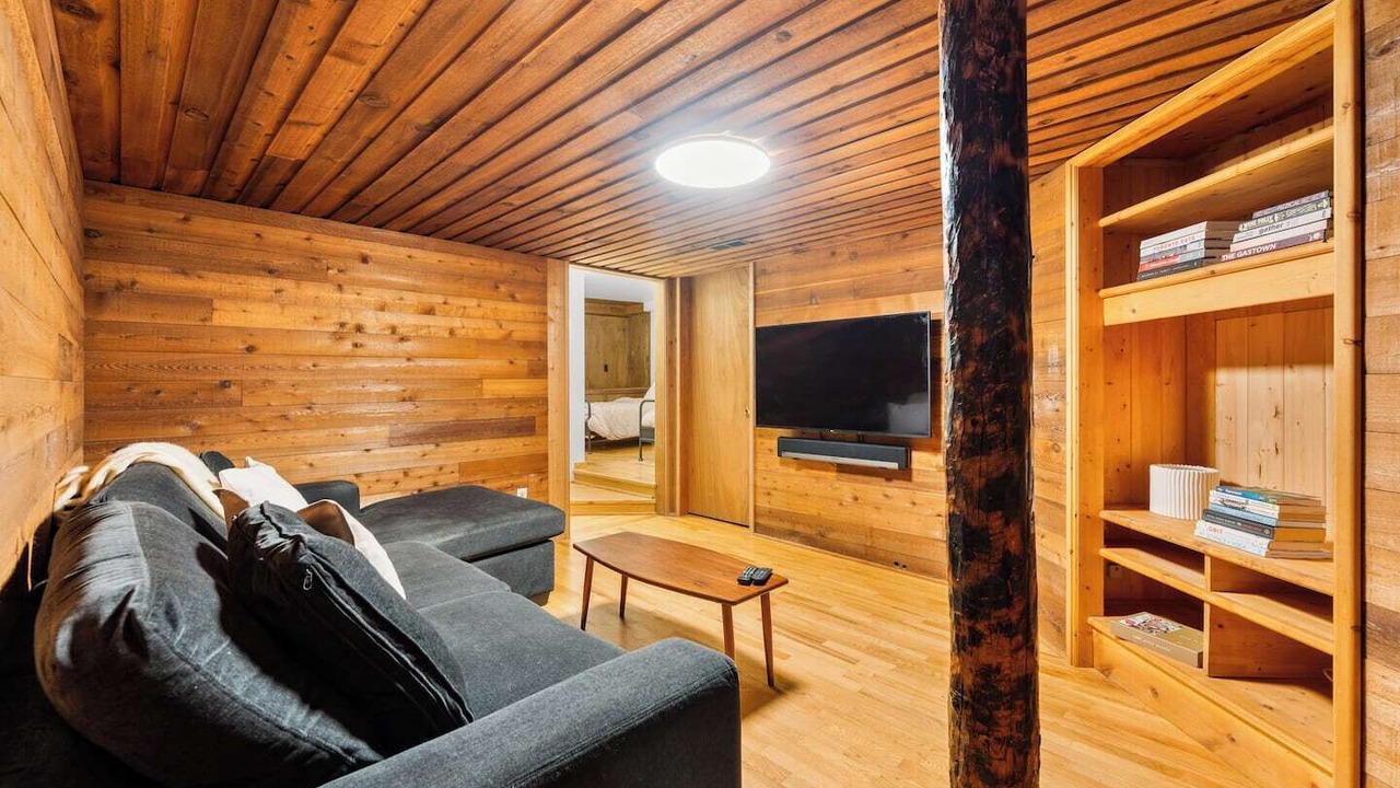 Photo of Livingroom in Bowen Island
