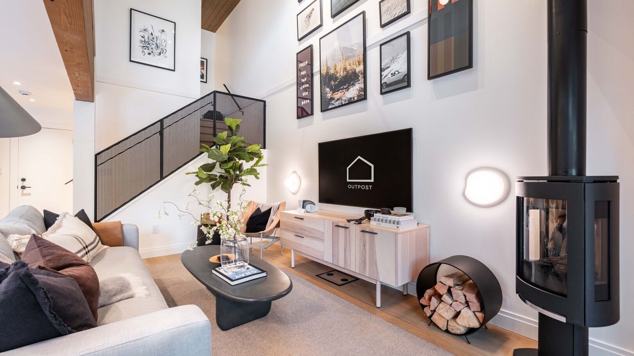 Photo of Livingroom in Blackcomb