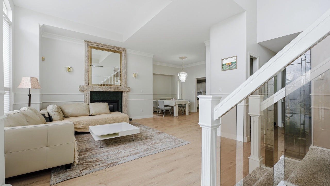 Photo of Livingroom in Fleetwood