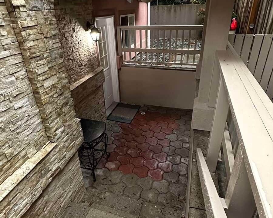 Photo of Patio Balcony in District of North Vancouver