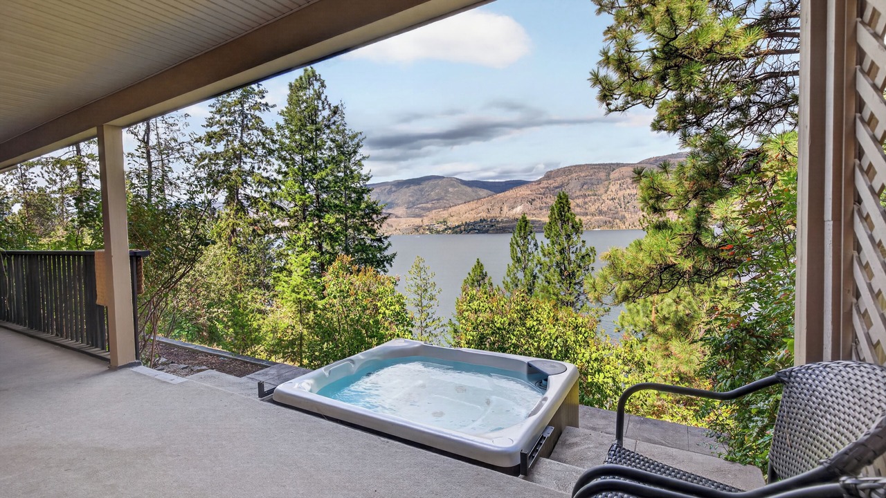 Photo of Patio Balcony in Central Okanagan