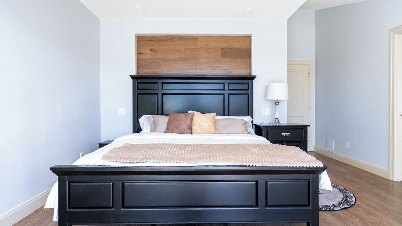 Photo of Bedroom in Newton