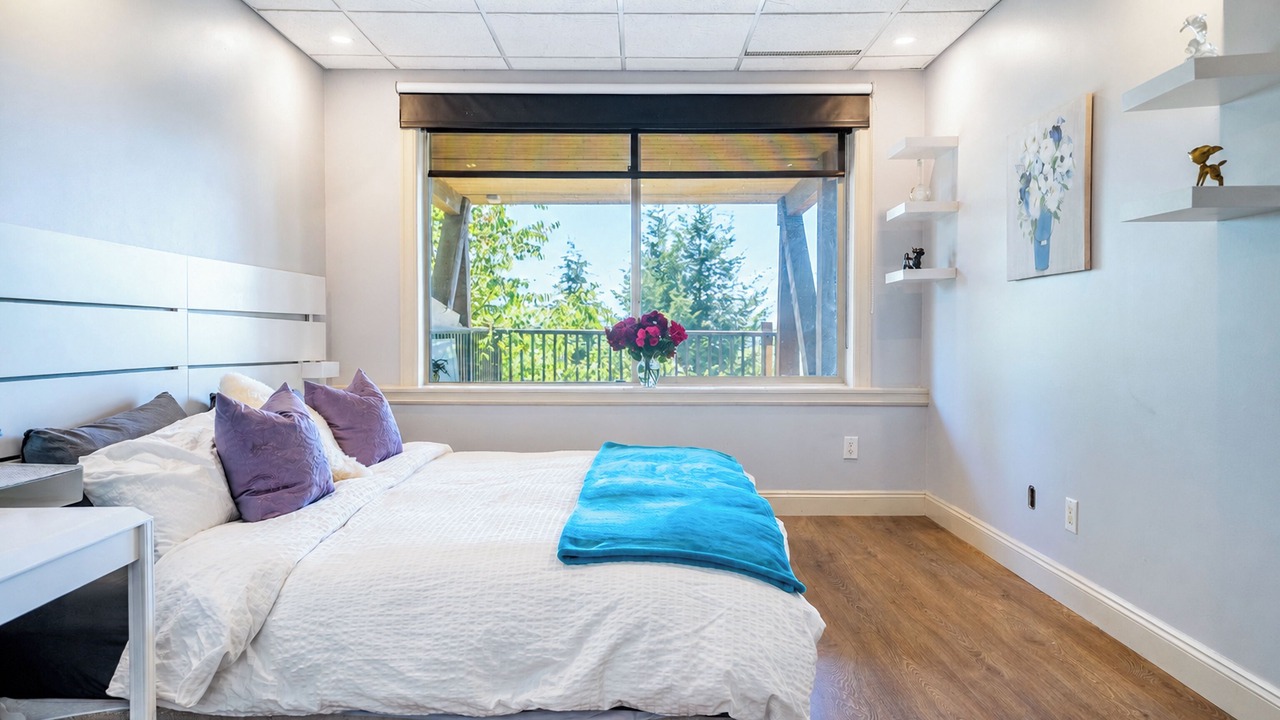 Photo of Bedroom in Newton
