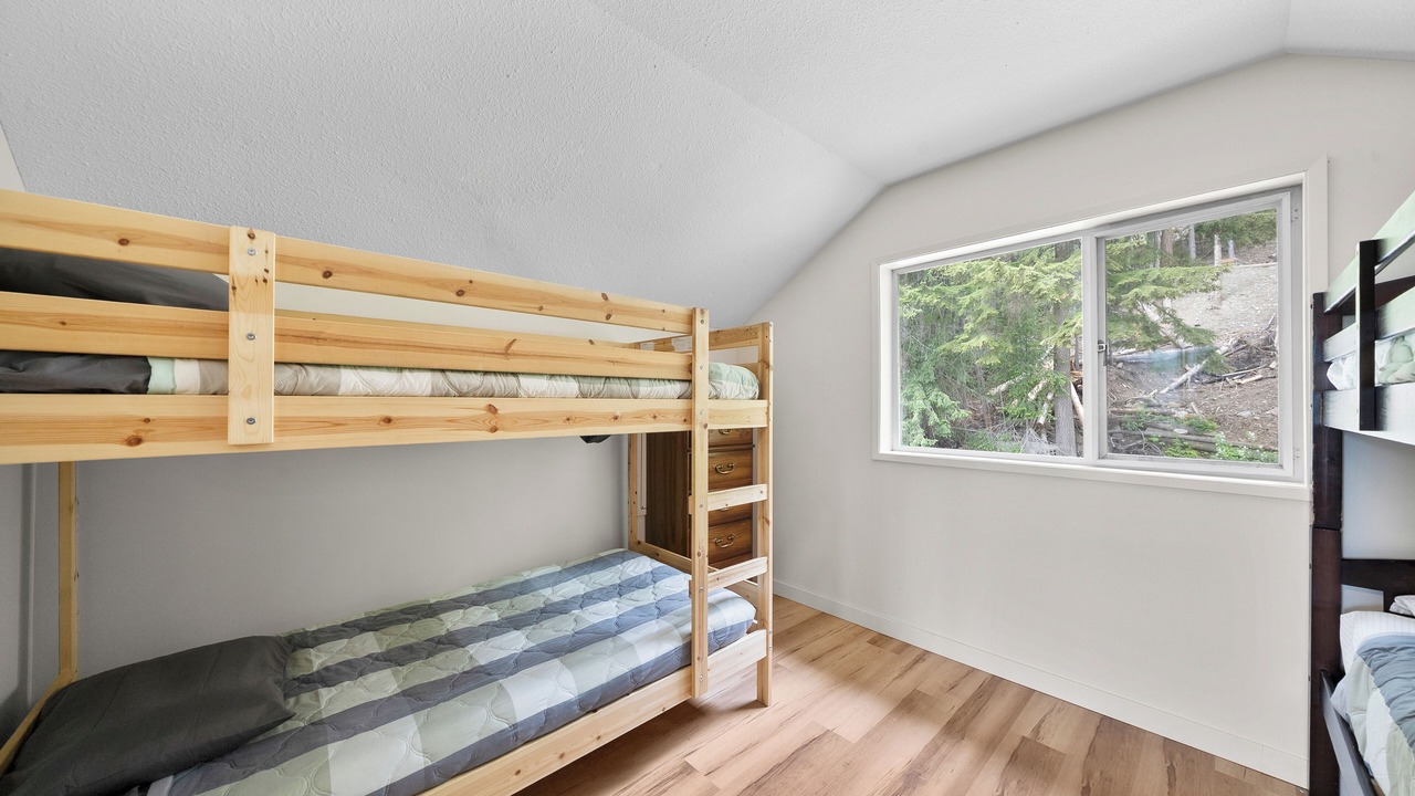 Photo of Bedroom in Anglemont