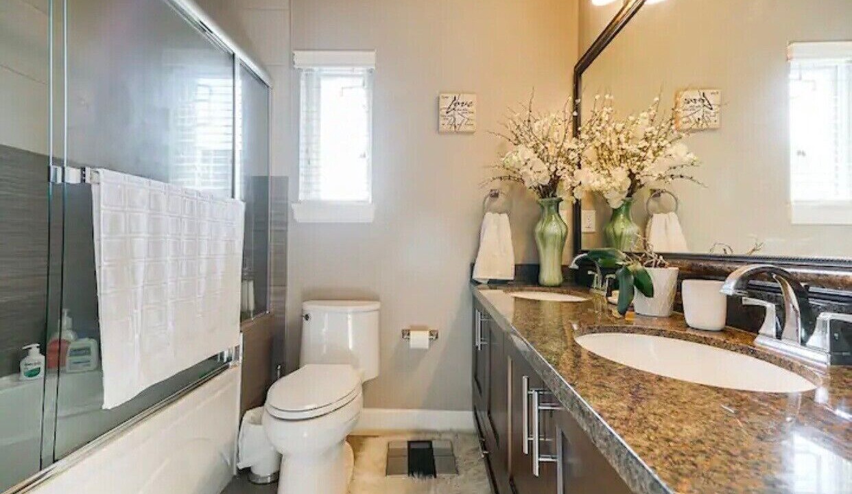 Photo of Bathroom in Delta