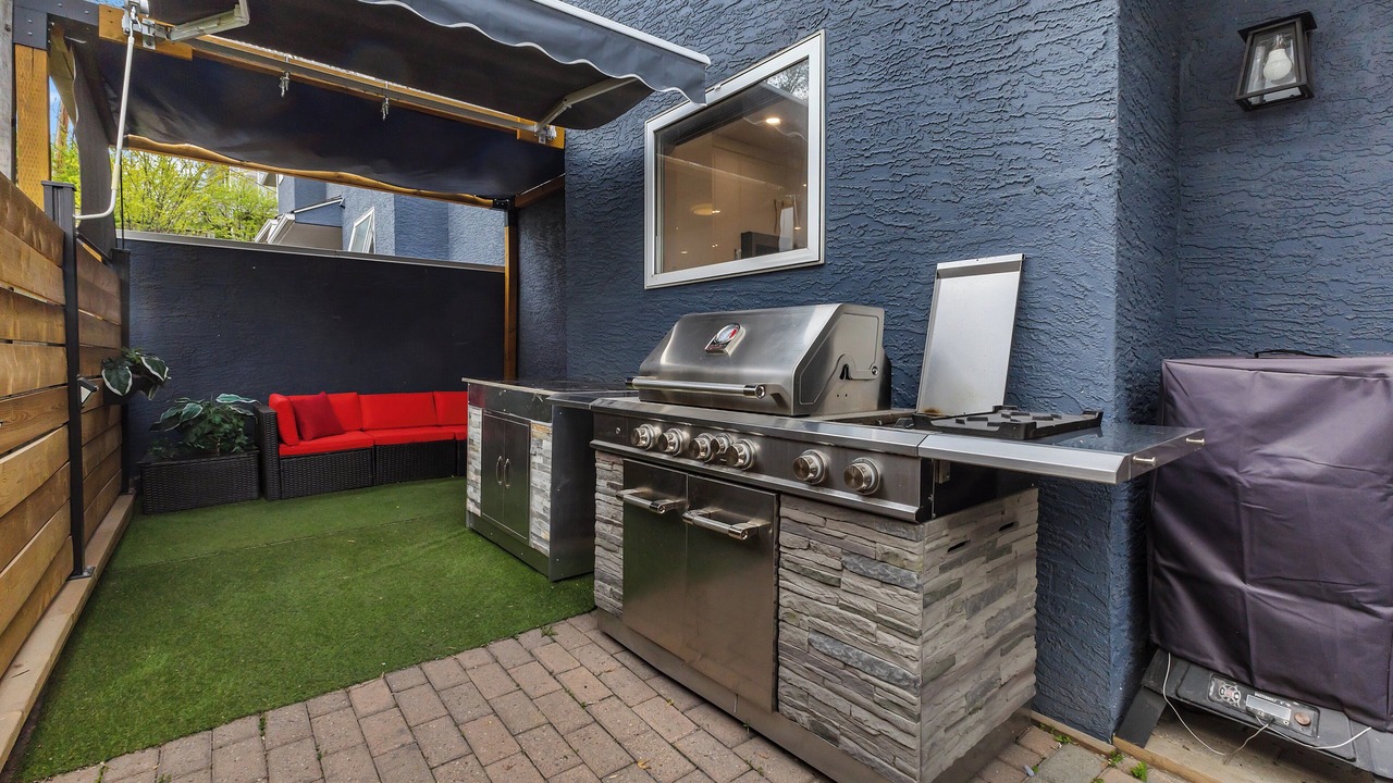 Photo of Patio Balcony in Crescent Heights