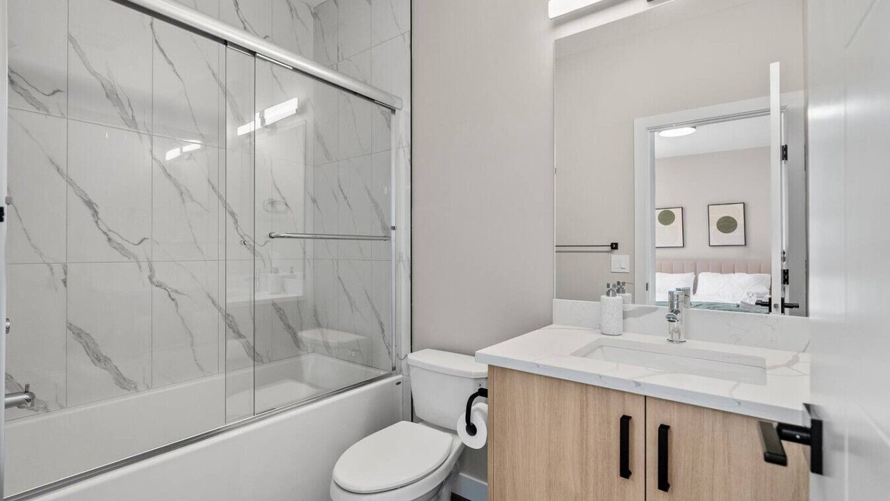 Photo of Bathroom in Banff Trail