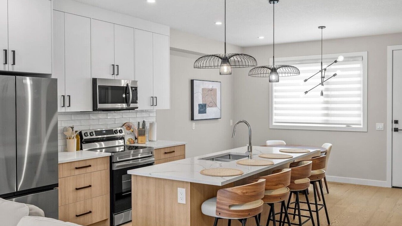 Photo of Kitchen in Banff Trail