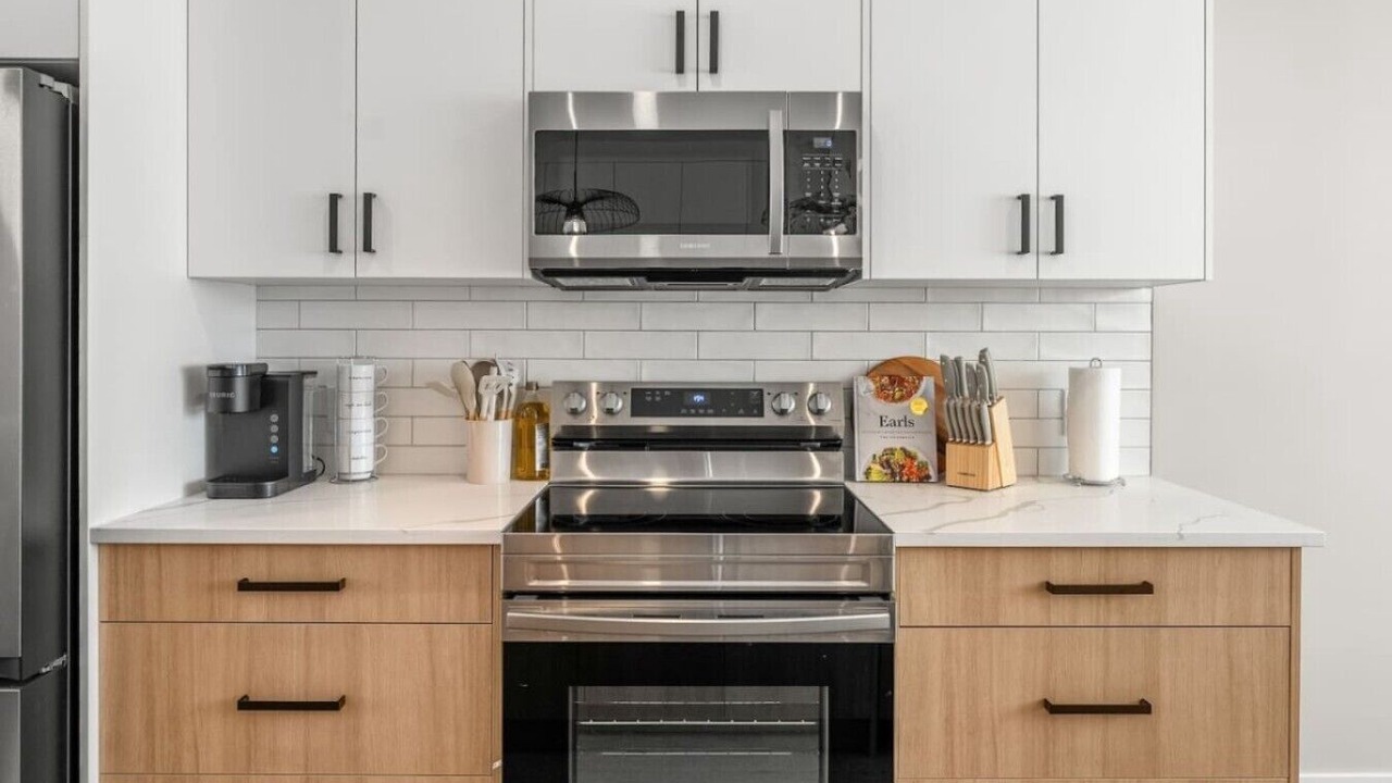 Photo of Kitchen in Banff Trail