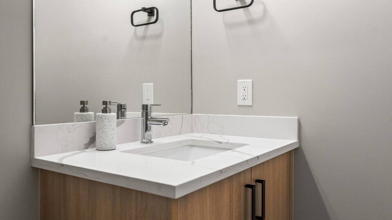 Photo of Bathroom in Banff Trail