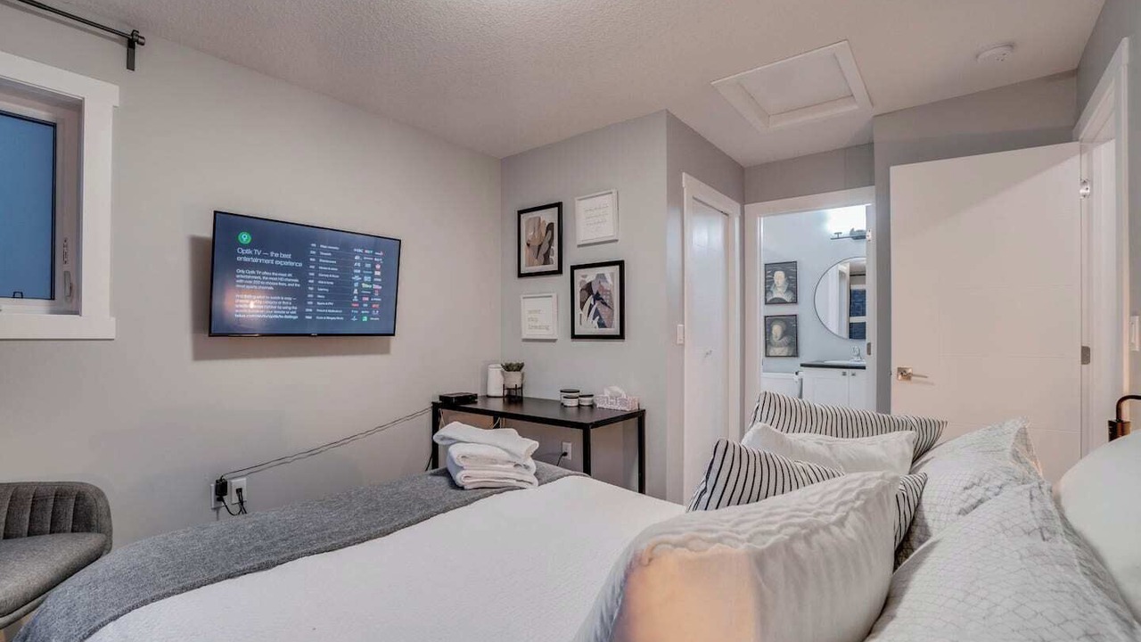 Photo of Bedroom in North Central Edmonton