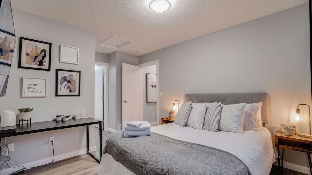 Photo of Bedroom in North Central Edmonton