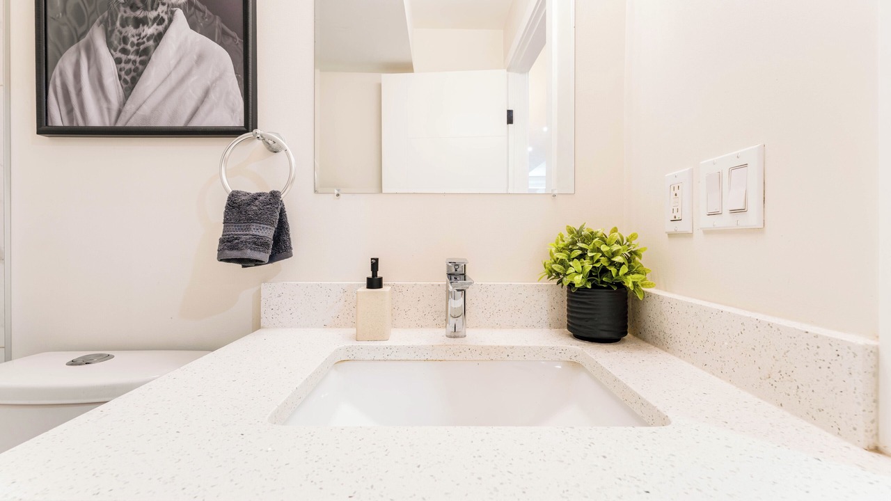 Photo of Bathroom in Forest Lawn